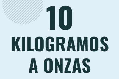 Profesor en pizarra explicando cuanto es 10 kilogramos en onzas o como pasar de 10 kg a oz