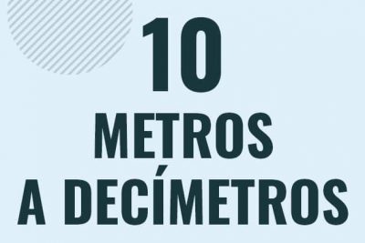 Profesor en pizarra explicando cuanto es 10 metros en decimetros o como pasar de 10 m a dm