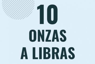 Profesor en pizarra explicando cuanto es 10 onzas en libras o como pasar de 10 oz a lb