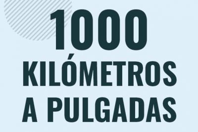 Profesor en pizarra explicando cuanto es 1000 kilometros en pulgadas o como pasar de 1000 km a in
