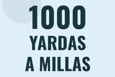 Profesor en pizarra explicando cuanto es 1000 yardas en millas o como pasar de 1000 yd a mi