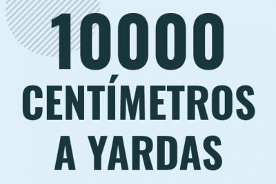 Profesor en pizarra explicando cuanto es 10000 centimetros en yardas o como pasar de 10000 cm a yd