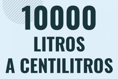 Profesor en pizarra explicando cuanto es 10000 litros en centilitros o como pasar de 10000 l a cl