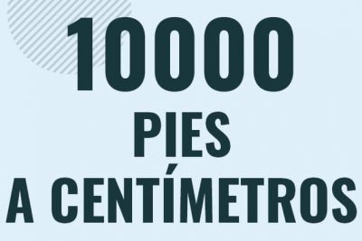 Profesor en pizarra explicando cuanto es 10000 pies en centimetros o como pasar de 10000 ft a cm