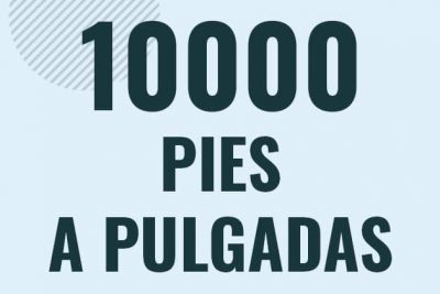 Profesor en pizarra explicando cuanto es 10000 pies en pulgadas o como pasar de 10000 ft a in