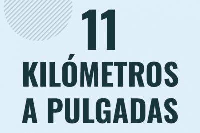 Profesor en pizarra explicando cuanto es 11 kilometros en pulgadas o como pasar de 11 km a in