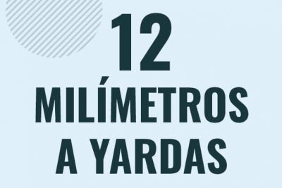 Profesor en pizarra explicando cuanto es 12 milimetros en yardas o como pasar de 12 mm a yd