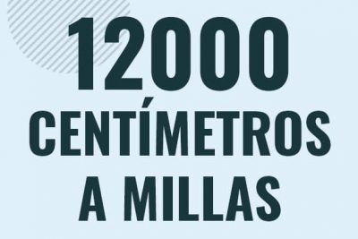 Profesor en pizarra explicando cuanto es 12000 centimetros en millas o como pasar de 12000 cm a mi