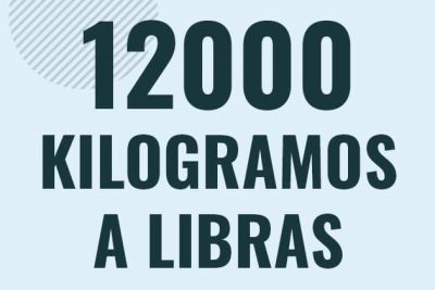 Profesor en pizarra explicando cuanto es 12000 kilogramos en libras o como pasar de 12000 kg a lb