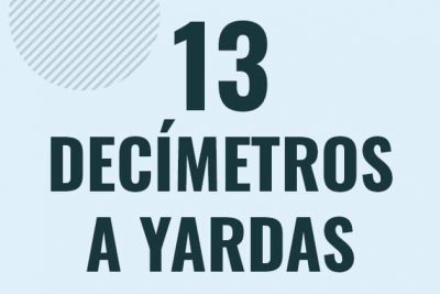 Profesor en pizarra explicando cuanto es 13 decimetros en yardas o como pasar de 13 dm a yd