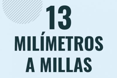 Profesor en pizarra explicando cuanto es 13 milimetros en millas o como pasar de 13 mm a mi