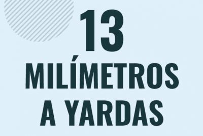 Profesor en pizarra explicando cuanto es 13 milimetros en yardas o como pasar de 13 mm a yd