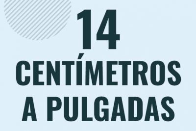 Profesor en pizarra explicando cuanto es 14 centimetros en pulgadas o como pasar de 14 cm a in