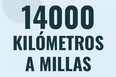 Profesor en pizarra explicando cuanto es 14000 kilometros en millas o como pasar de 14000 km a mi