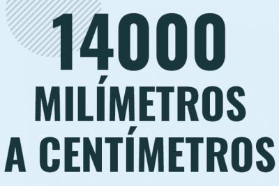 Profesor en pizarra explicando cuanto es 14000 milimetros en centimetros o como pasar de 14000 mm a cm