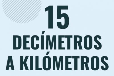 Profesor en pizarra explicando cuanto es 15 decimetros en kilometros o como pasar de 15 dm a km