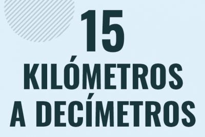 Profesor en pizarra explicando cuanto es 15 kilometros en decimetros o como pasar de 15 km a dm