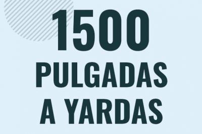 Profesor en pizarra explicando cuanto es 1500 pulgadas en yardas o como pasar de 1500 in a yd