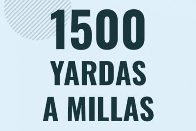 Profesor en pizarra explicando cuanto es 1500 yardas en millas o como pasar de 1500 yd a mi