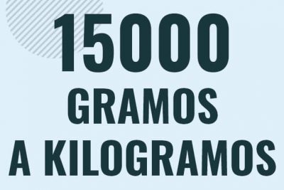 Profesor en pizarra explicando cuanto es 15000 gramos en kilogramos o como pasar de 15000 g a kg