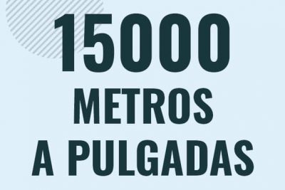 Profesor en pizarra explicando cuanto es 15000 metros en pulgadas o como pasar de 15000 m a in