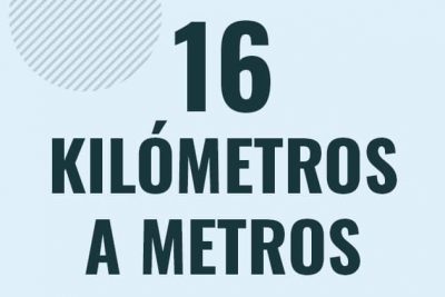 Profesor en pizarra explicando cuanto es 16 kilometros en metros o como pasar de 16 km a m
