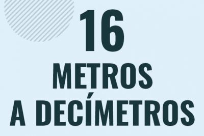 Profesor en pizarra explicando cuanto es 16 metros en decimetros o como pasar de 16 m a dm