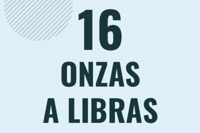 Profesor en pizarra explicando cuanto es 16 onzas en libras o como pasar de 16 oz a lb