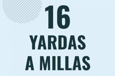 Profesor en pizarra explicando cuanto es 16 yardas en millas o como pasar de 16 yd a mi