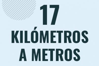 Profesor en pizarra explicando cuanto es 17 kilometros en metros o como pasar de 17 km a m