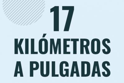 Profesor en pizarra explicando cuanto es 17 kilometros en pulgadas o como pasar de 17 km a in