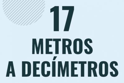 Profesor en pizarra explicando cuanto es 17 metros en decimetros o como pasar de 17 m a dm