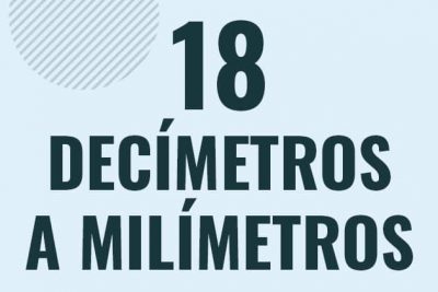 Profesor en pizarra explicando cuanto es 18 decimetros en milimetros o como pasar de 18 dm a mm