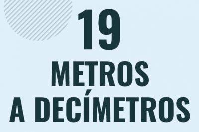 Profesor en pizarra explicando cuanto es 19 metros en decimetros o como pasar de 19 m a dm