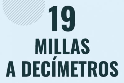Profesor en pizarra explicando cuanto es 19 millas en decimetros o como pasar de 19 mi a dm
