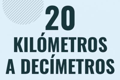 Profesor en pizarra explicando cuanto es 20 kilometros en decimetros o como pasar de 20 km a dm