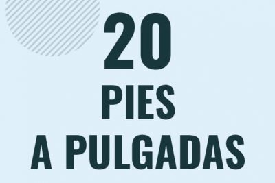 Profesor en pizarra explicando cuanto es 20 pies en pulgadas o como pasar de 20 ft a in