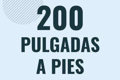 Profesor en pizarra explicando cuanto es 200 pulgadas en pies o como pasar de 200 in a ft