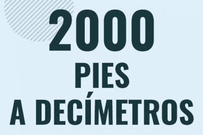 Profesor en pizarra explicando cuanto es 2000 pies en decimetros o como pasar de 2000 ft a dm