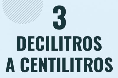 Profesor en pizarra explicando cuanto es 3 decilitros en centilitros o como pasar de 3 dl a cl