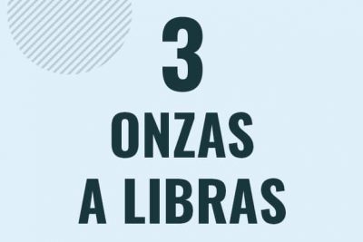 Profesor en pizarra explicando cuanto es 3 onzas en libras o como pasar de 3 oz a lb
