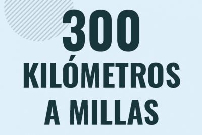 Profesor en pizarra explicando cuanto es 300 kilometros en millas o como pasar de 300 km a mi