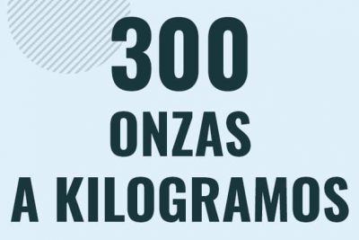 Profesor en pizarra explicando cuanto es 300 onzas en kilogramos o como pasar de 300 oz a kg