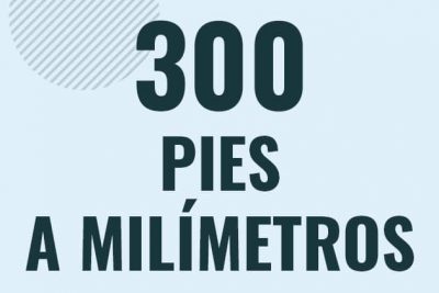 Profesor en pizarra explicando cuanto es 300 pies en milimetros o como pasar de 300 ft a mm