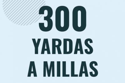 Profesor en pizarra explicando cuanto es 300 yardas en millas o como pasar de 300 yd a mi