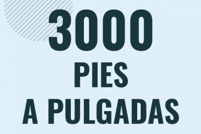 Profesor en pizarra explicando cuanto es 3000 pies en pulgadas o como pasar de 3000 ft a in