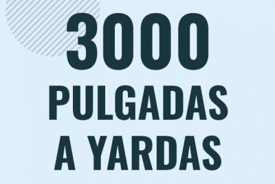Profesor en pizarra explicando cuanto es 3000 pulgadas en yardas o como pasar de 3000 in a yd