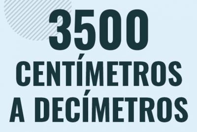 Profesor en pizarra explicando cuanto es 3500 centimetros en decimetros o como pasar de 3500 cm a dm