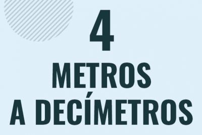 Profesor en pizarra explicando cuanto es 4 metros en decimetros o como pasar de 4 m a dm