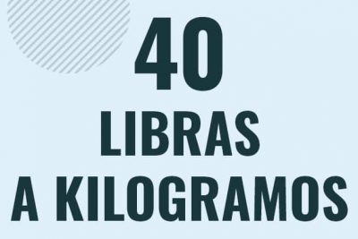 Profesor en pizarra explicando cuanto es 40 libras en kilogramos o como pasar de 40 lb a kg